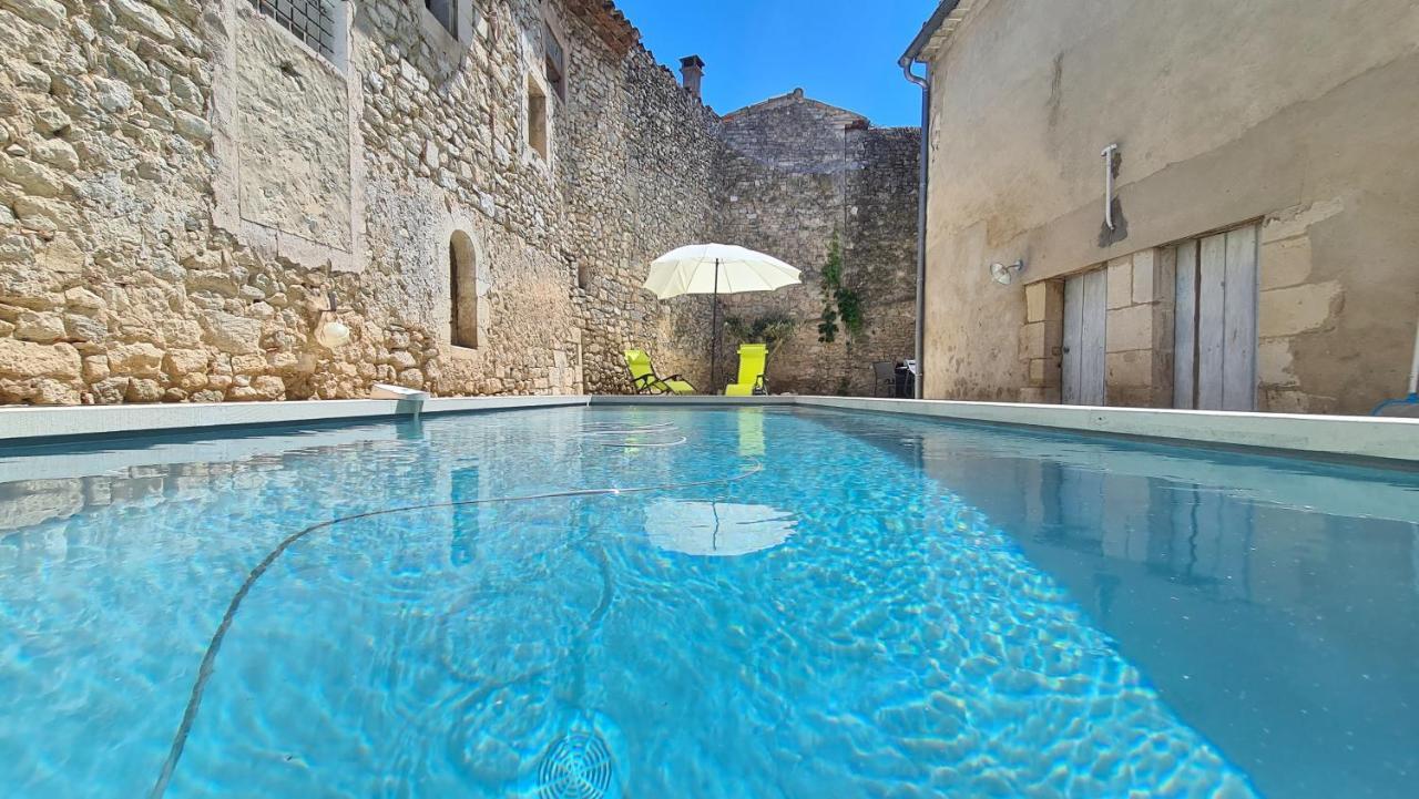La Maison Bleue Céreste Екстериор снимка