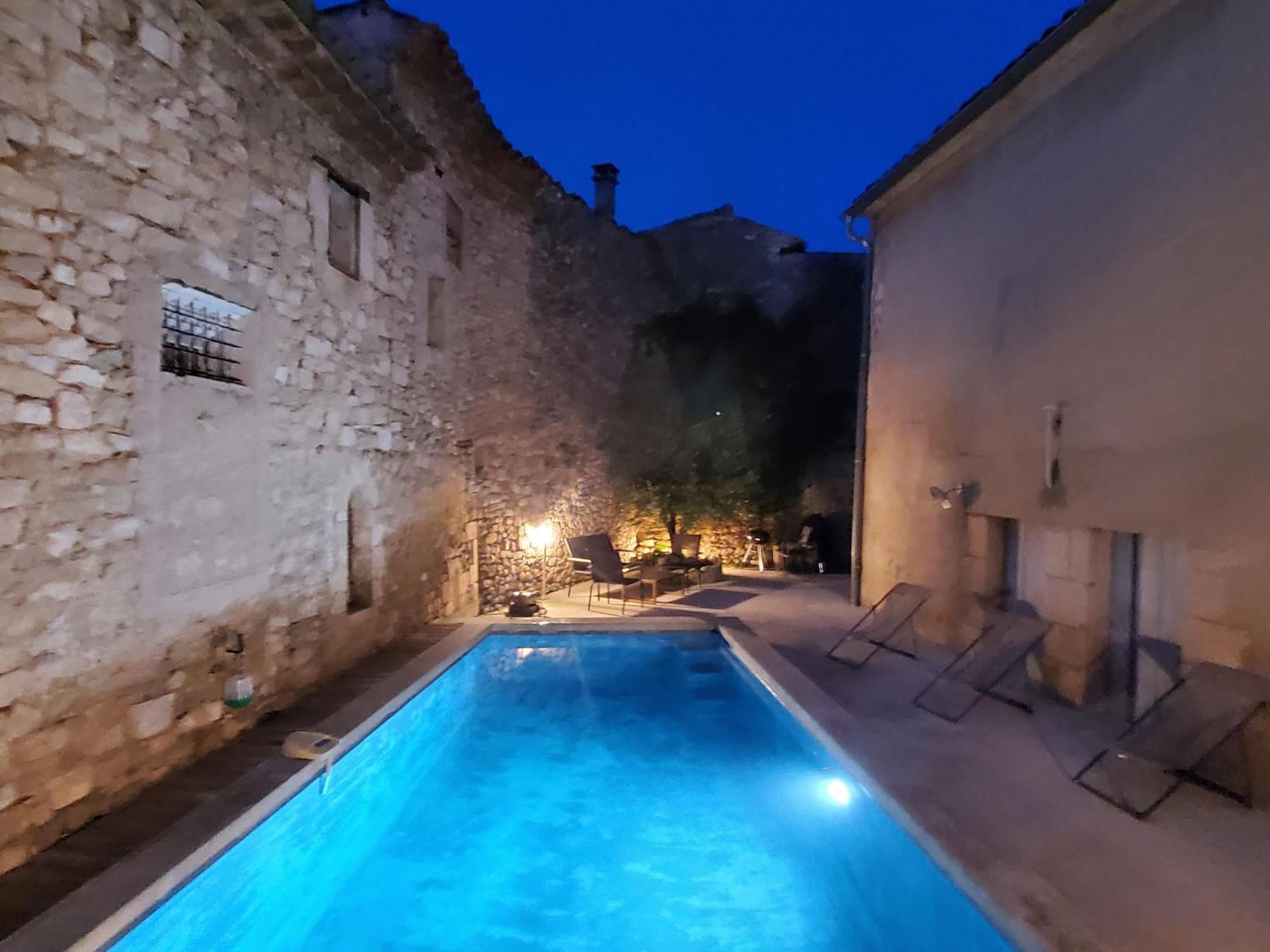 La Maison Bleue Céreste Екстериор снимка
