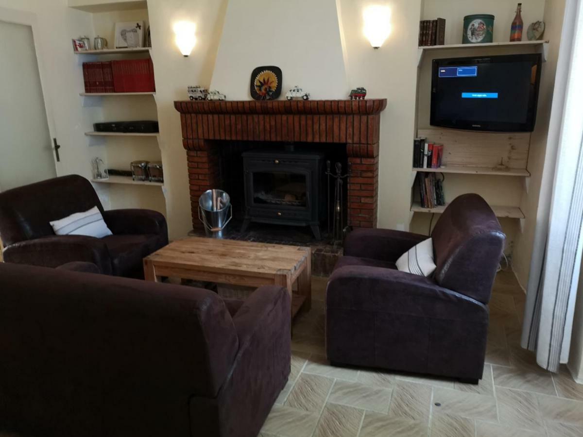 La Maison Bleue Céreste Екстериор снимка