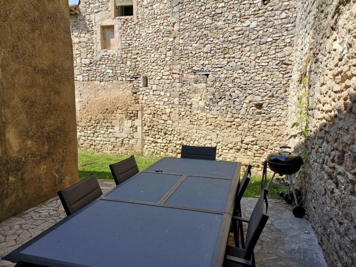 La Maison Bleue Céreste Екстериор снимка